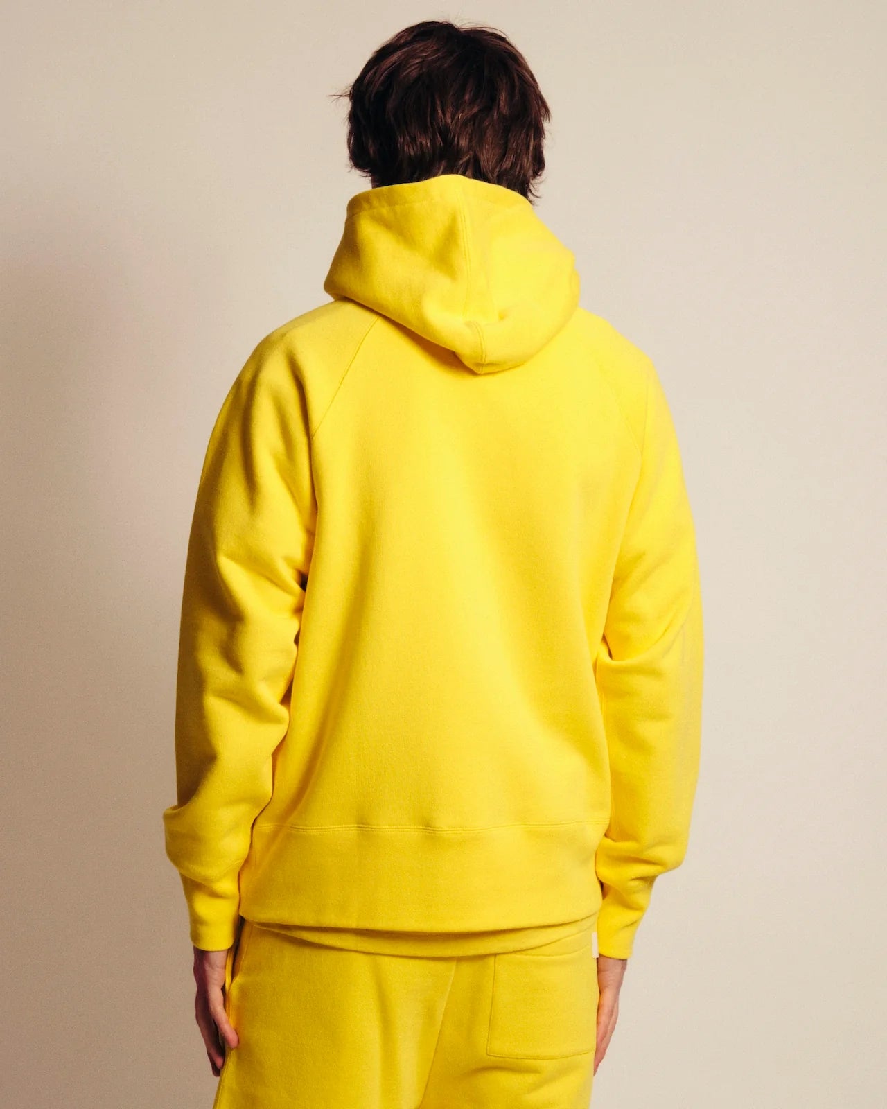 Le sweat à capuche - Jaune Vif