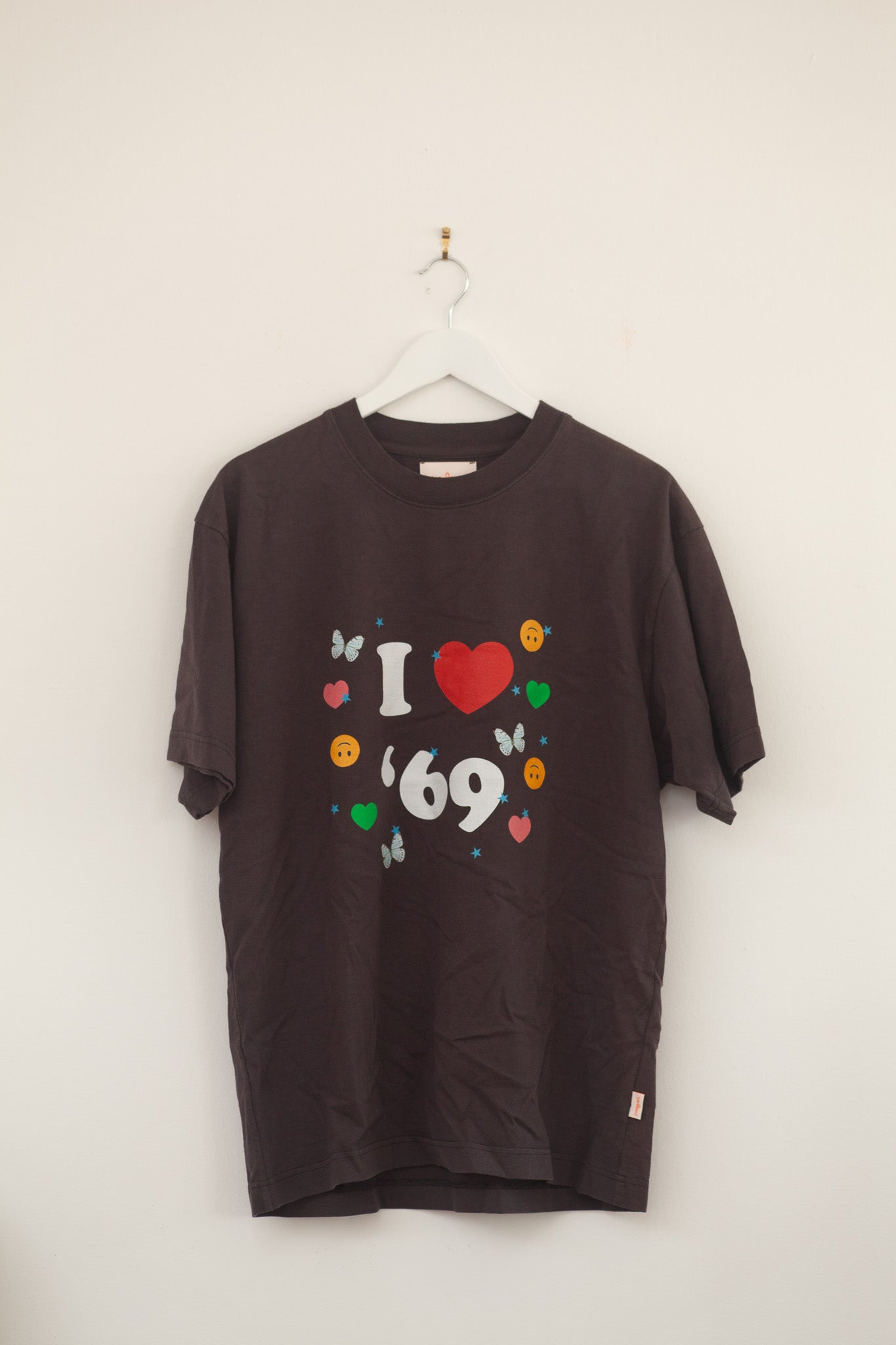 Sample Sale - I <3 69 tee - Black