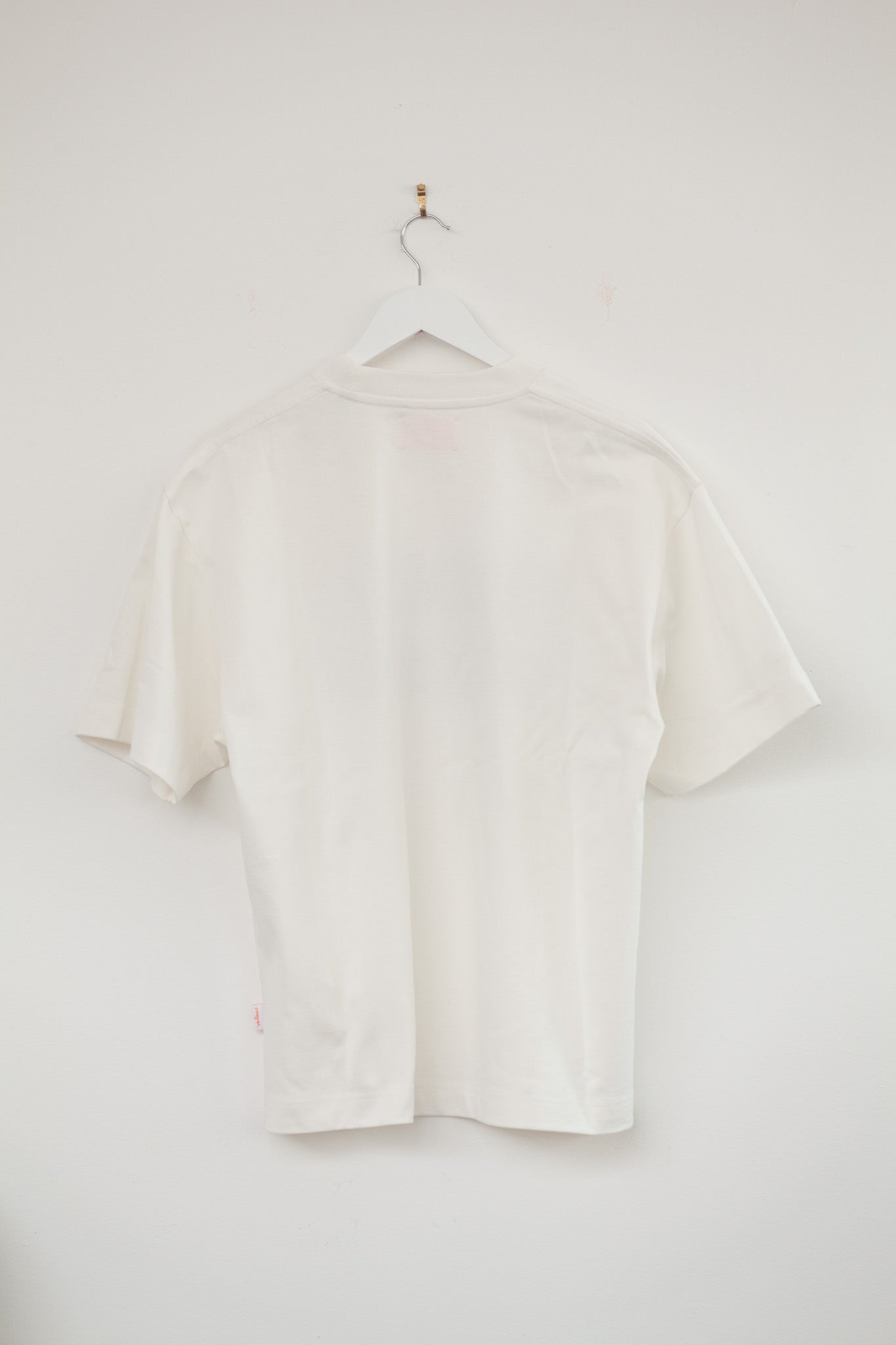 Sample Sale - Rock Sucks tee - Off White